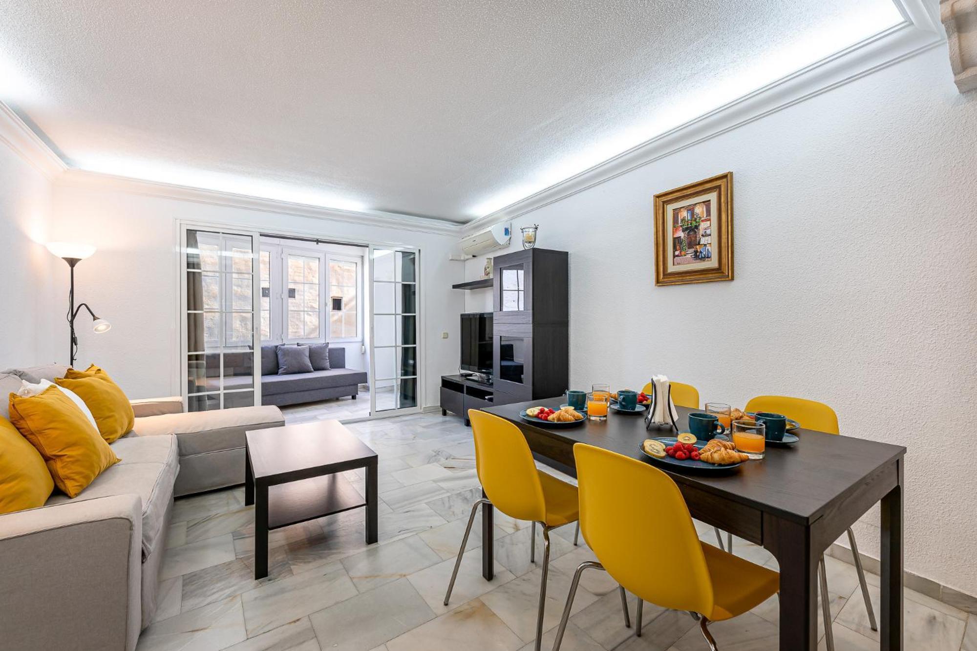 797 Holiday Rentals - Piso Para 3 En La Carihuela Con Piscina Torremolinos Kültér fotó